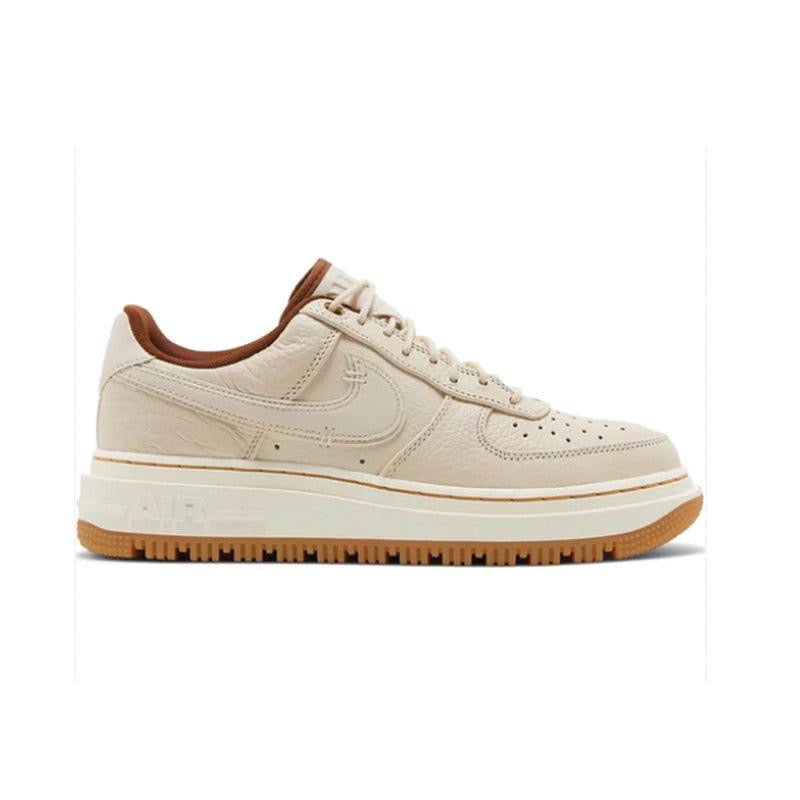 Nike Air Force 1 Luxe