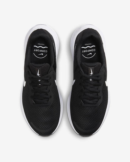 Nike Revolution 7