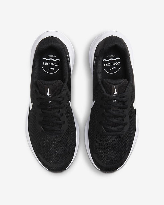 Nike Revolution 7